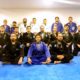 Celebración de los nuevos cinturones azules de jiu jitsu